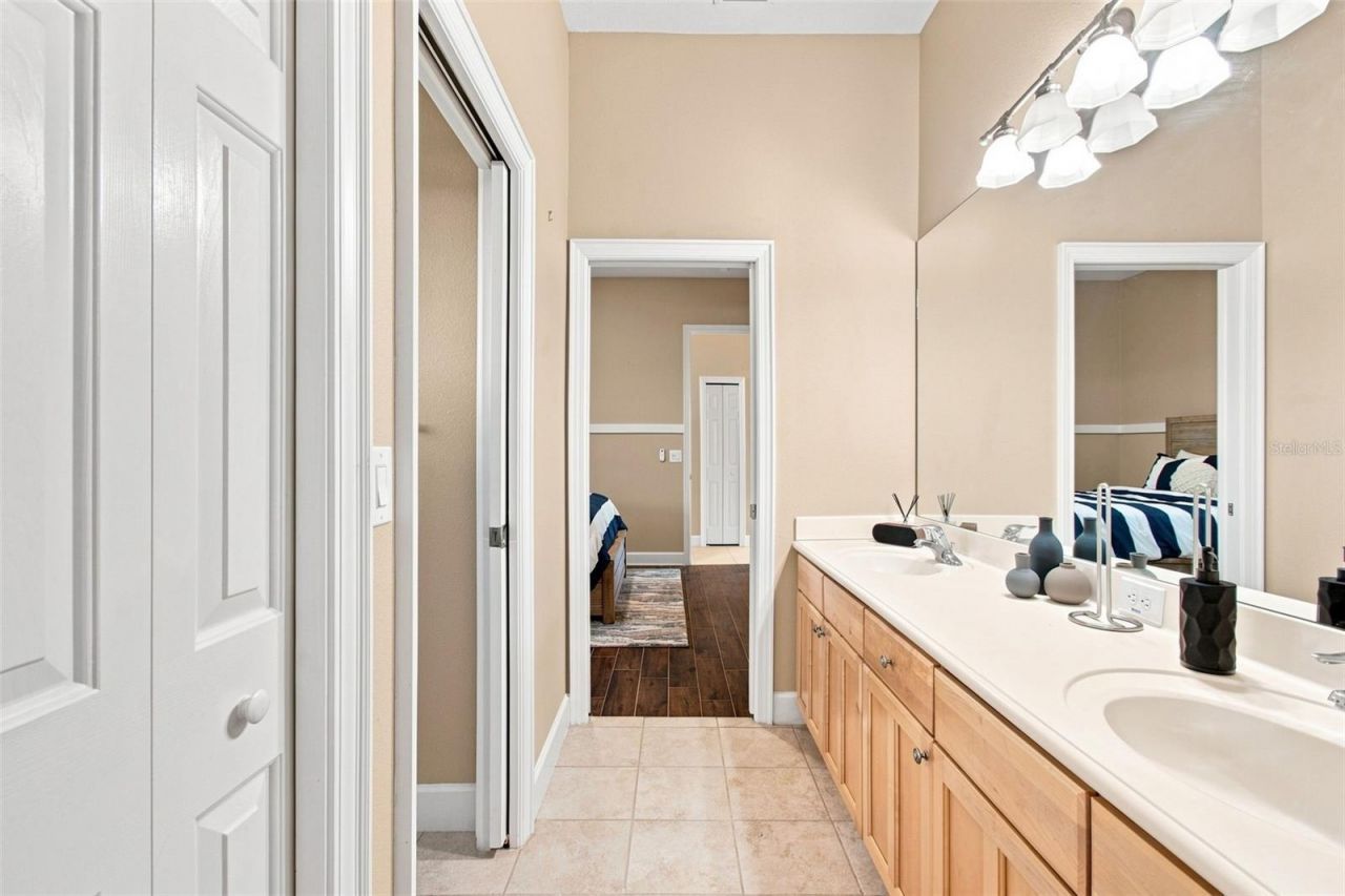 10801 Barbados Isle Drive, Tampa, FL 33647 Photo