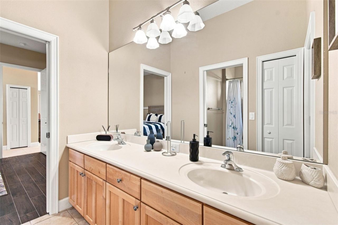 10801 Barbados Isle Drive, Tampa, FL 33647 Photo