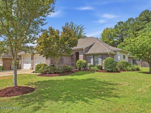 141 Hampton Place, Madison, MS 39110