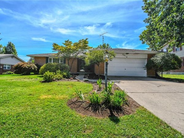 2016 E Oak Tree Drive, Kettering, OH 45440
