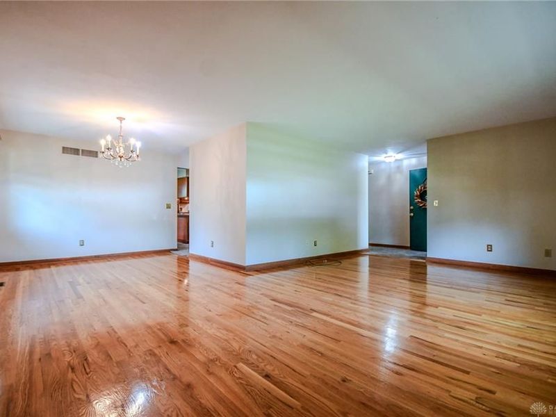 2016 E Oak Tree Drive, Kettering, OH 45440 Photo 10