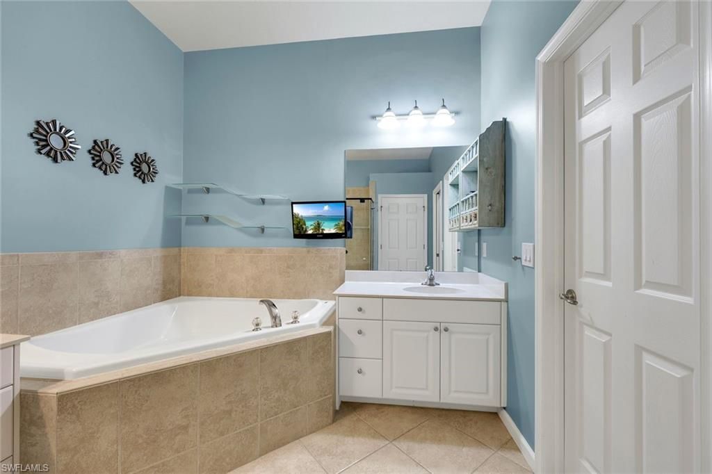 26413 Lucky Stone Rd , Unit 202, Bonita Springs, FL 34135 Photo