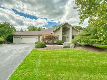31 Chatham , Pittsford, NY 14534