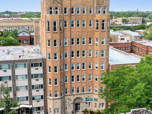 5860 N Kenmore Avenue , Unit 104, Chicago, IL 60660