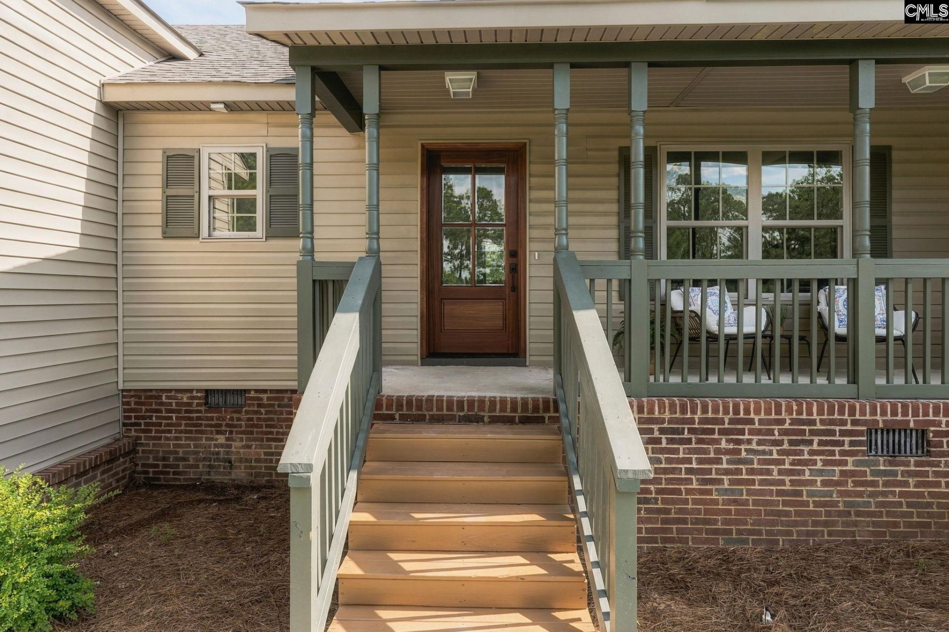 160 Graydon Court  Photo 4