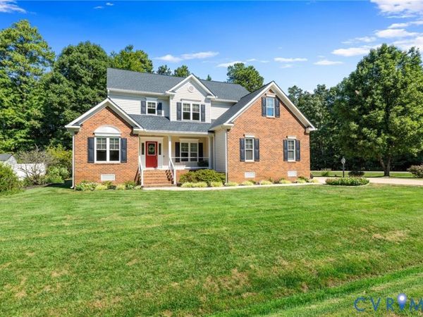 554 Greymont Lane, Chester, VA 23836