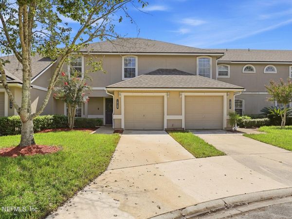 1615 VINELAND Circle, Unit B, Fleming Island, FL 32003