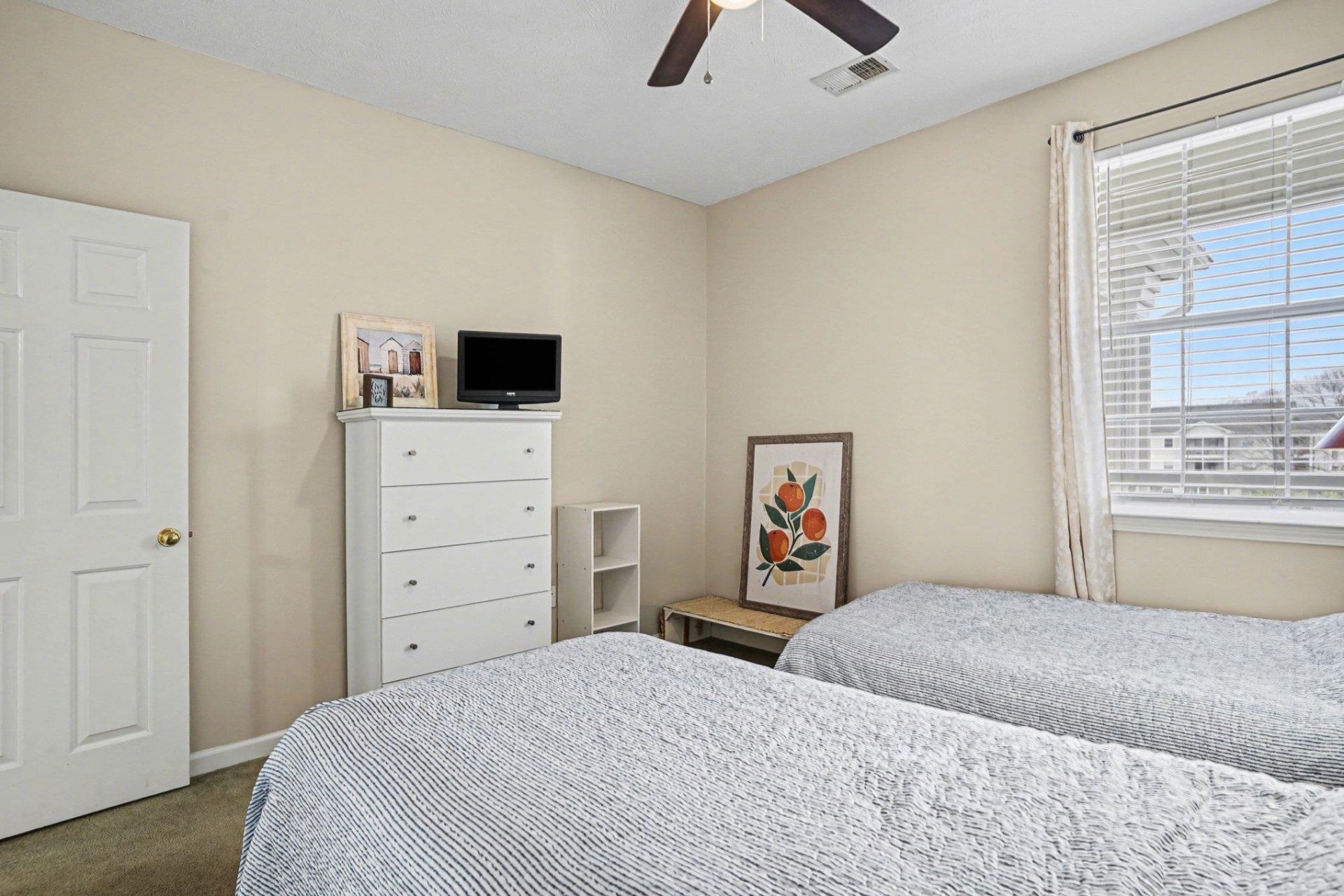 636 River Oaks Dr.  Photo 21