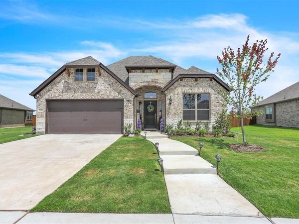 532 Firethorn Drive, Royse City, TX 75189