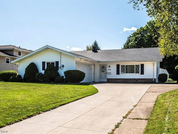 28723 Tudor Drive , North Olmsted, OH 44070