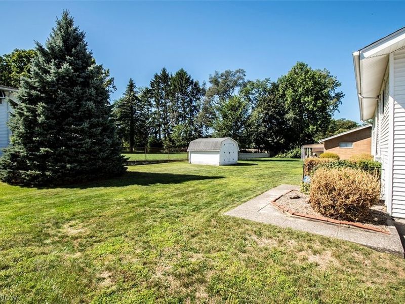 28723 Tudor Drive , North Olmsted, OH 44070 Photo 4