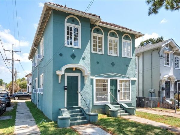 2841 PINE Street , New Orleans, LA 70125