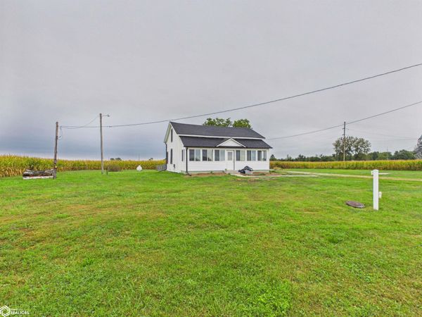 12189 Sycamore Road, Ottumwa, IA 52501