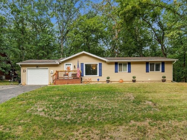 888 Fair Haven Drive , Varna, IL 61375