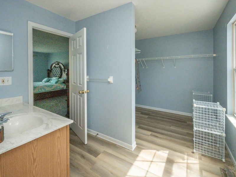 12085 Brookway Drive, Springfield Township, OH 45240 Photo 27