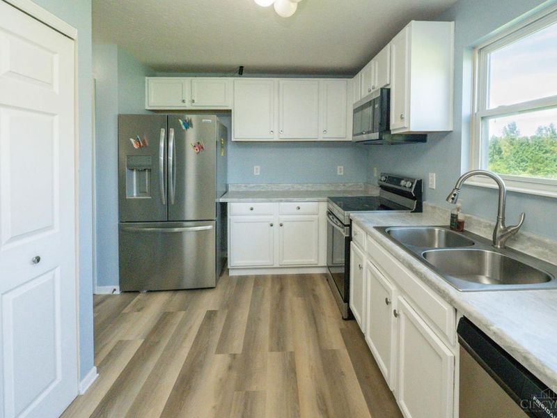 12085 Brookway Drive, Springfield Township, OH 45240 Photo 9
