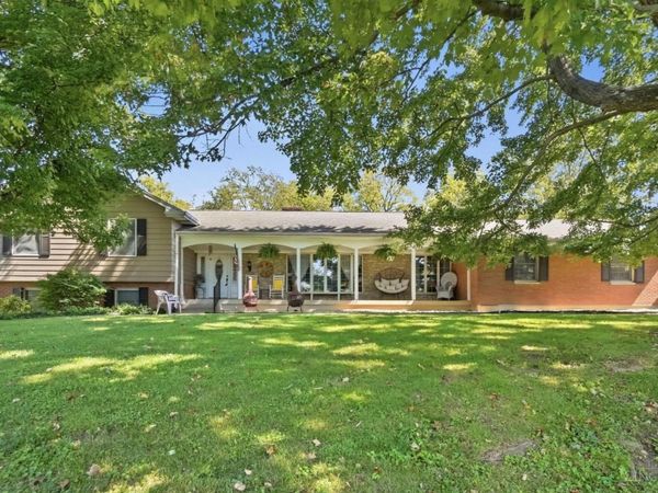 6272 Hendrickson Road, Middletown, OH 45044