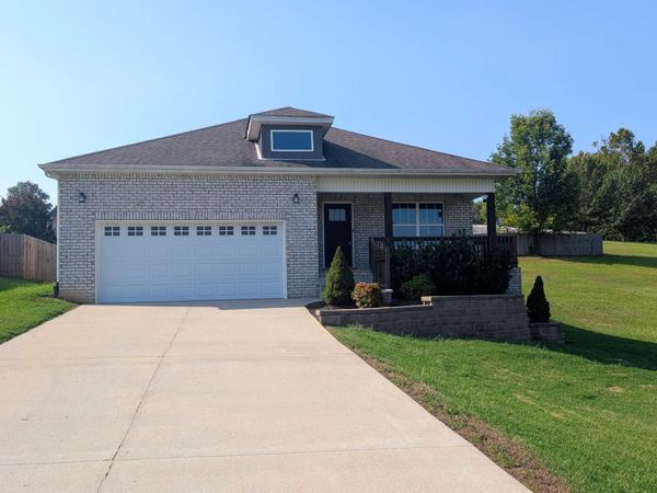 3540 Drake Rd , Adams, TN 37010