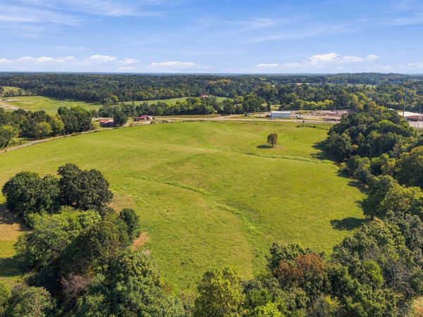 1 Highway 46 , Bon Aqua, TN 37025