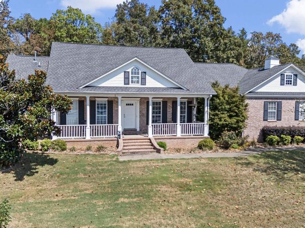 12 W Ridgeline Dr, Russellville, AR 72802