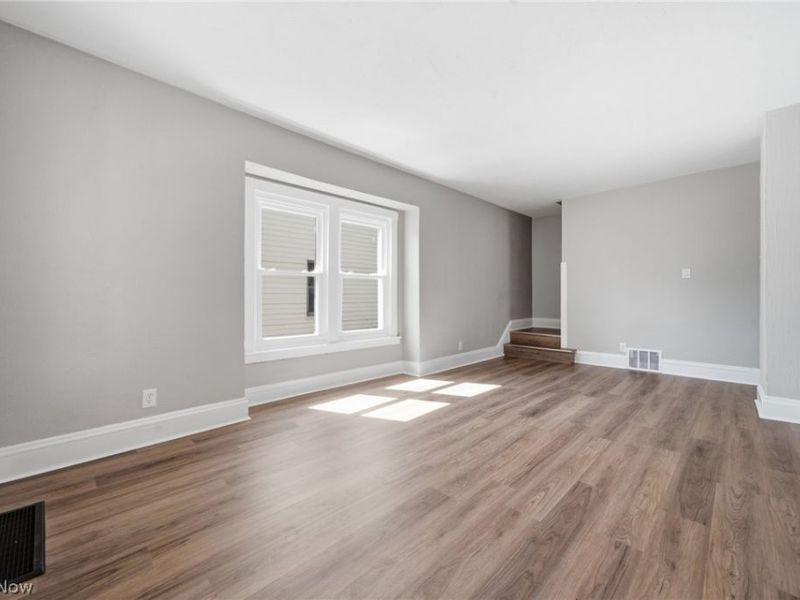 1216 E 168th Street, Cleveland, OH 44110 Photo 5