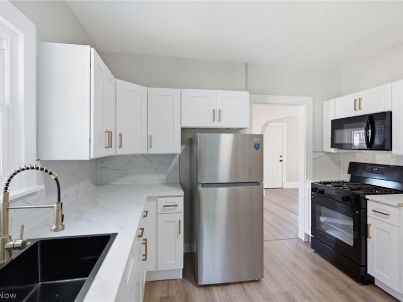 1216 E 168th Street, Cleveland, OH 44110 Photo 9