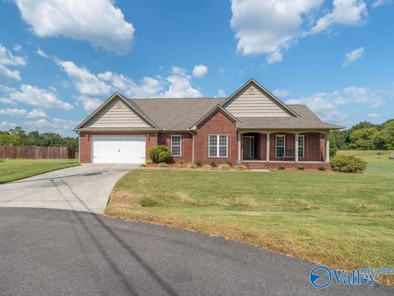 28 Rothenburg Lane, Arab, AL 35016 Main Photo