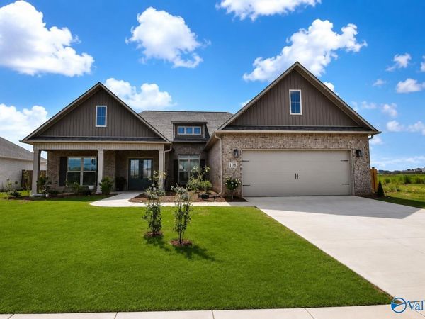 108 Pat Cain Drive, New Market, AL 35761