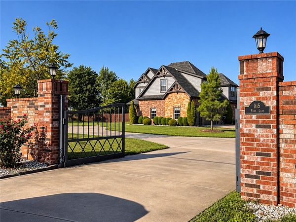 815 Ford Lane , Cave Springs, AR 72745