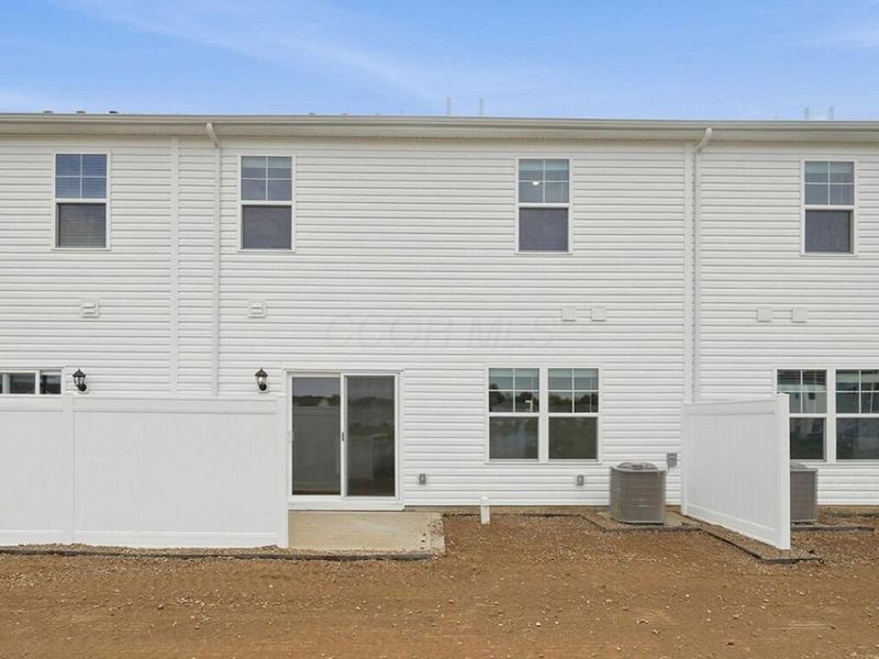 1389 Marinelli Drive E, Columbus, OH 43228 Photo 38
