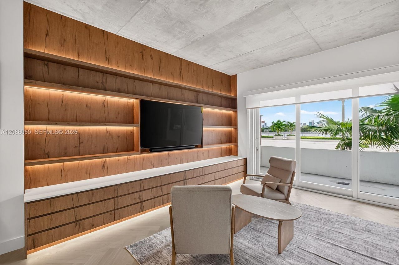 1000 West Ave, Unit BS101, Miami Beach, FL 33139 Photo