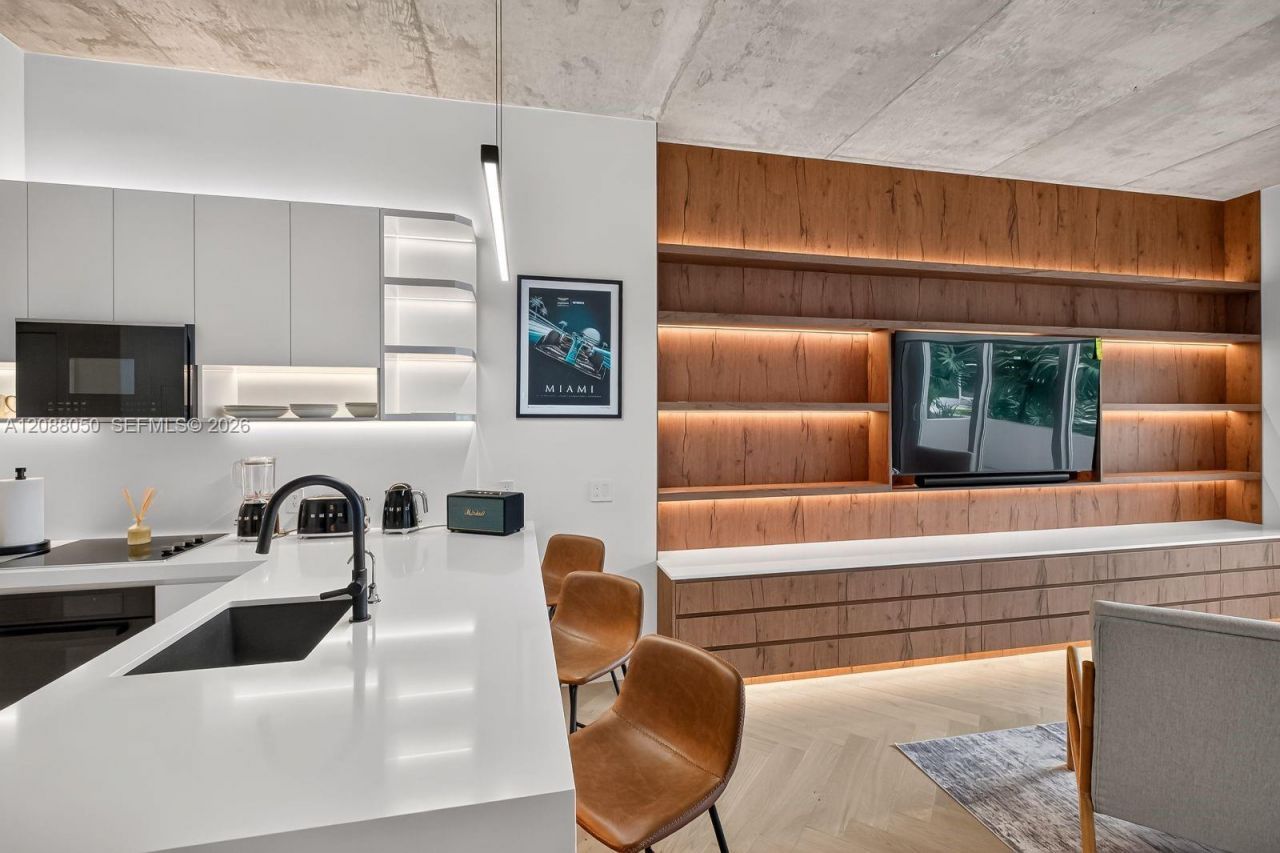 1000 West Ave, Unit BS101, Miami Beach, FL 33139 Photo