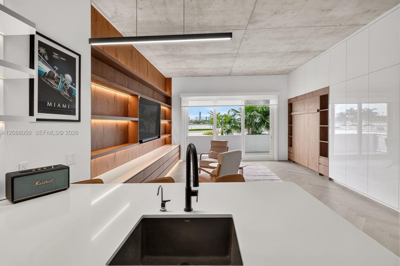 1000 West Ave, Unit BS101, Miami Beach, FL 33139 Photo