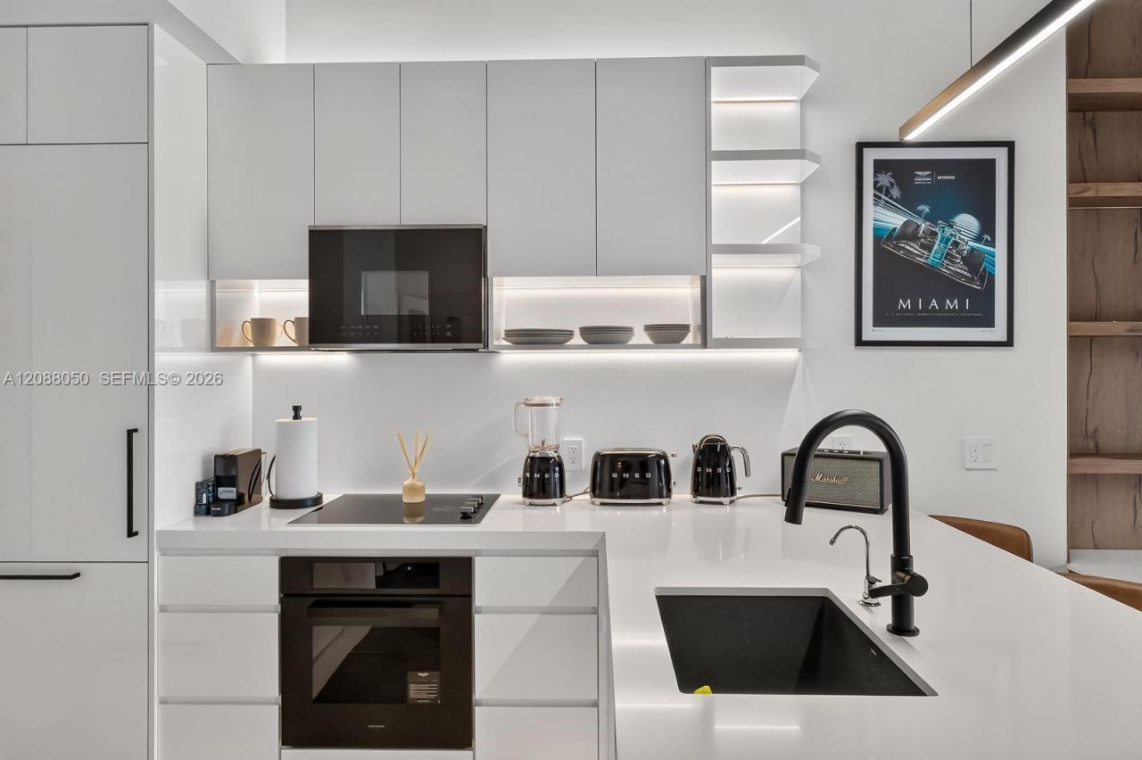 1000 West Ave, Unit BS101, Miami Beach, FL 33139 Photo