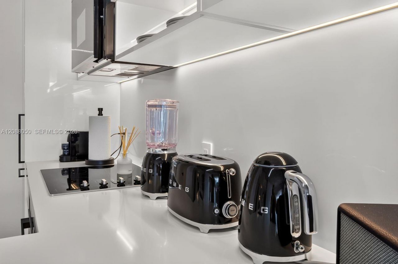 1000 West Ave, Unit BS101, Miami Beach, FL 33139 Photo
