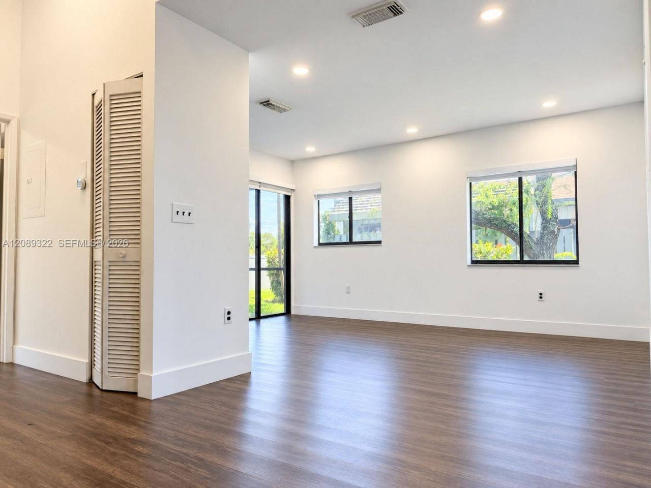 1541 N 14th Ter , Unit 1541, Hollywood, FL 33020 Photo