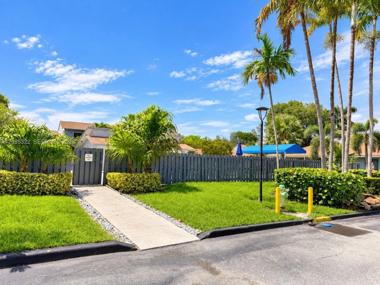 1541 N 14th Ter , Unit 1541, Hollywood, FL 33020 Photo