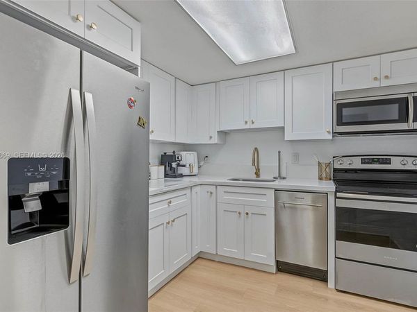 8307 SW 142nd Ave , Unit E311, Miami, FL 33183