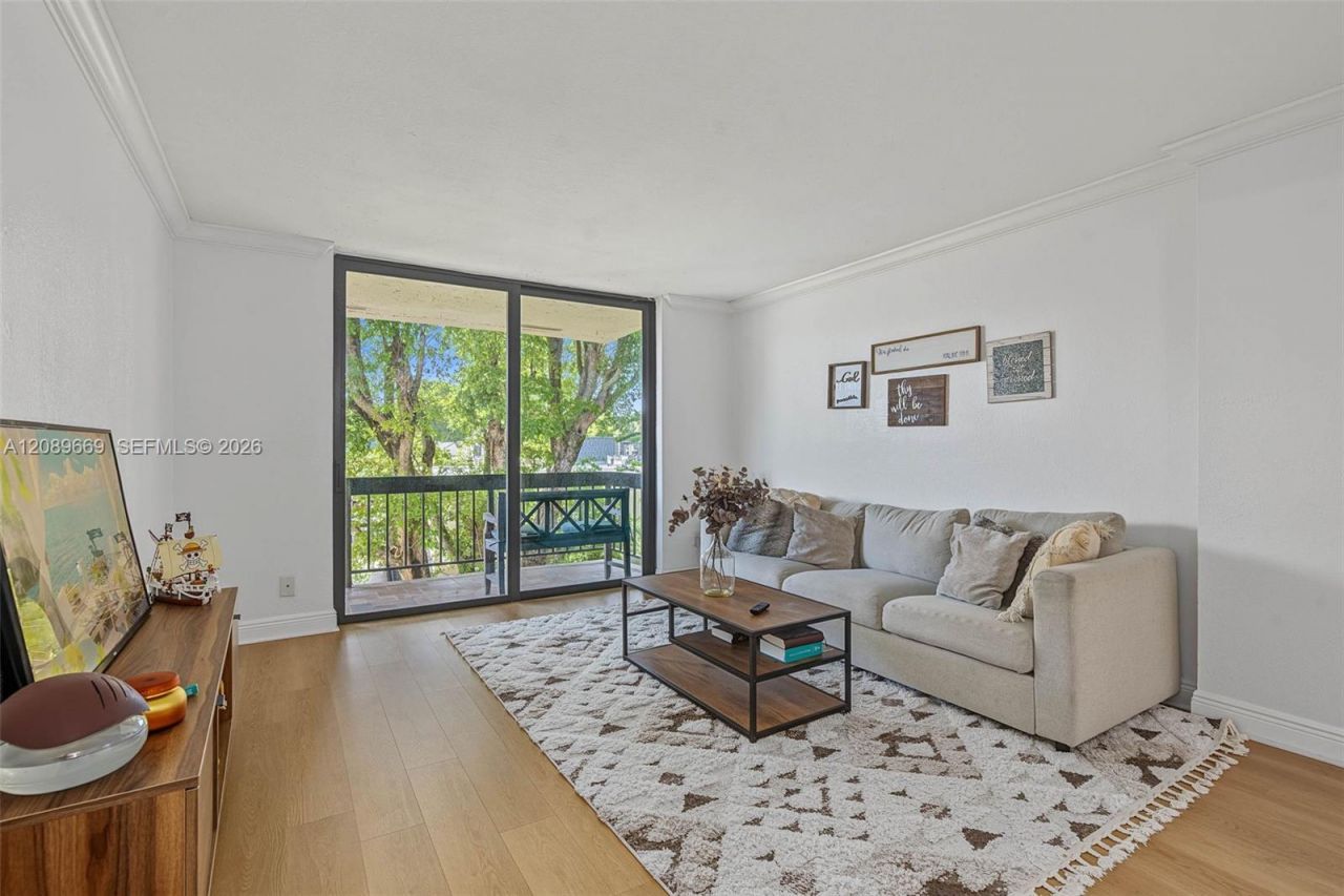 8307 SW 142nd Ave, Unit E311, Miami, FL 33183 Photo