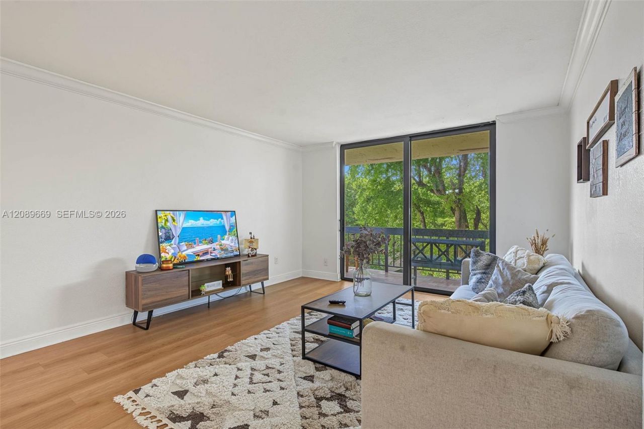 8307 SW 142nd Ave, Unit E311, Miami, FL 33183 Photo