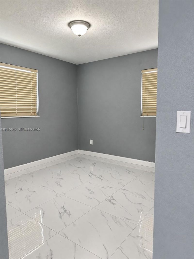18310 NW 85th Ave , Hialeah, FL 33015 Photo