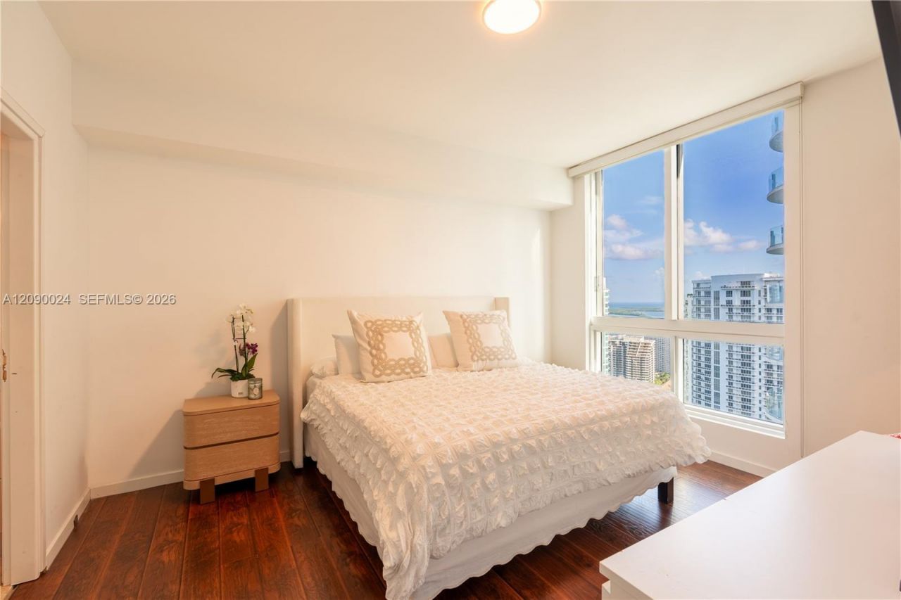 300 S Biscayne Blvd, Unit T-3504, Miami, FL 33131 Photo