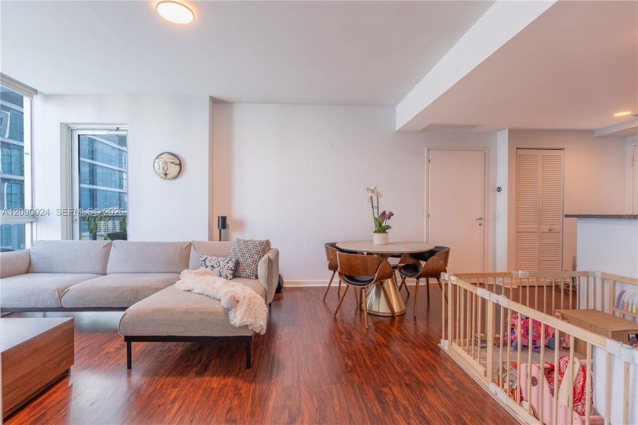 300 S Biscayne Blvd, Unit T-3504, Miami, FL 33131 Photo