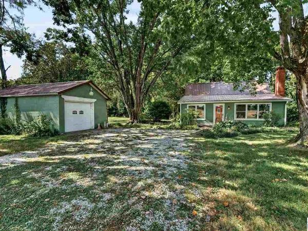 10551 S Hutchinson Street, Terre Haute, IN 47802