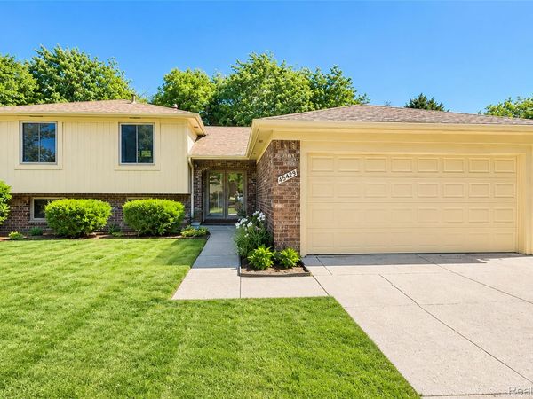 45429 Brunswick Drive , Canton Township, Mi 48187