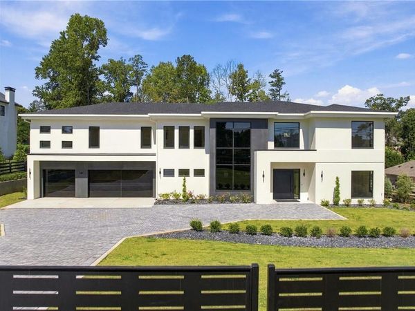 92 Whitehead Road , Sugar Hill, GA 30518