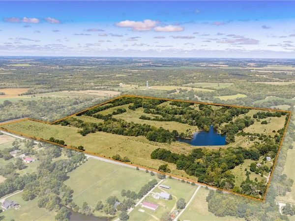 1593 Rock Creek Road, Ottawa, KS 66067