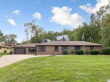 2423 Fontanelle Boulevard, Blair, NE 68008