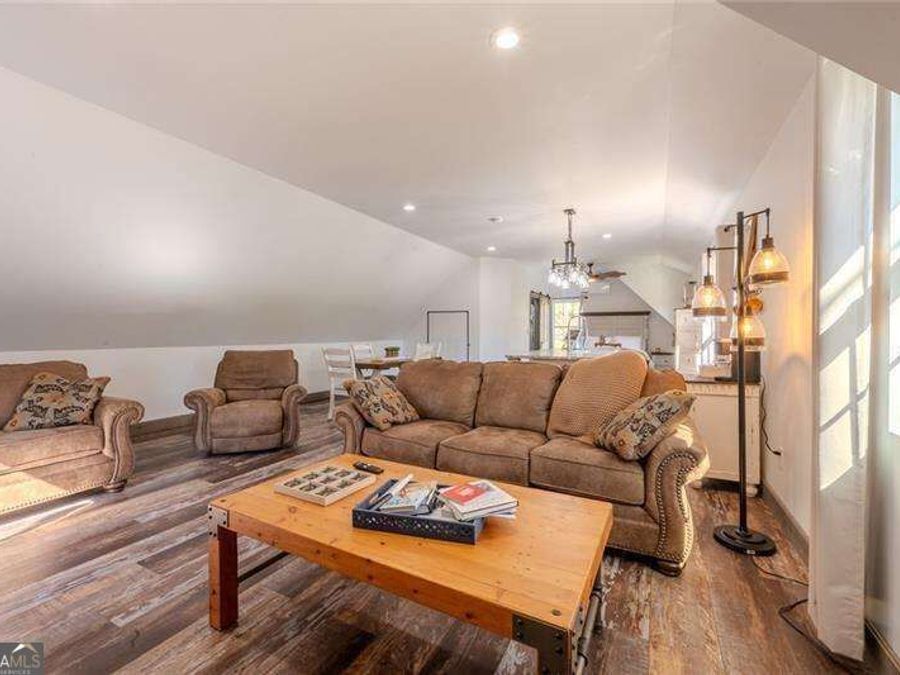 Property Image 61