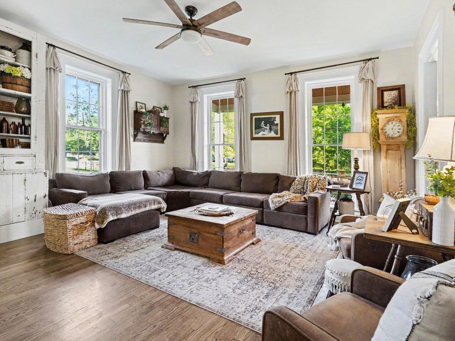 Property Image 6